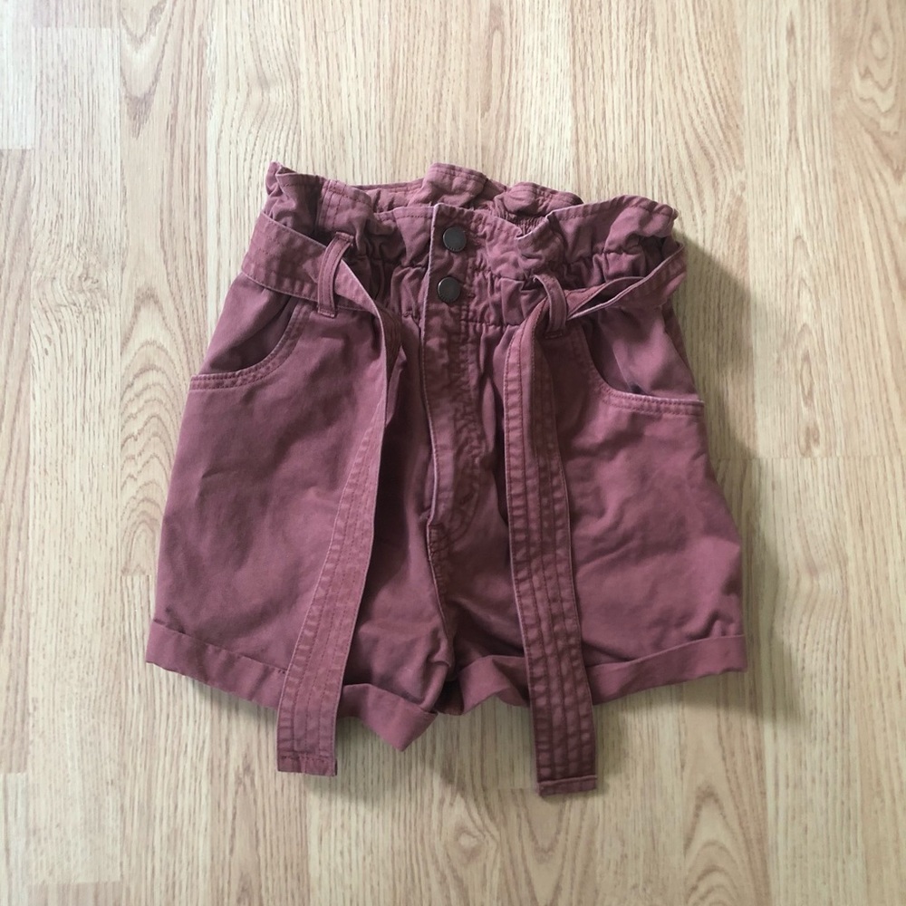Abercrombie & Fitch paper bag shorts with belt